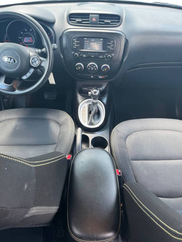 2016 Kia Soul +