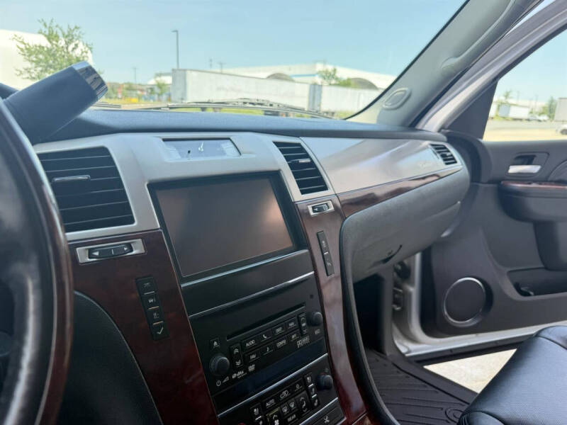 2012 Cadillac Escalade Premium