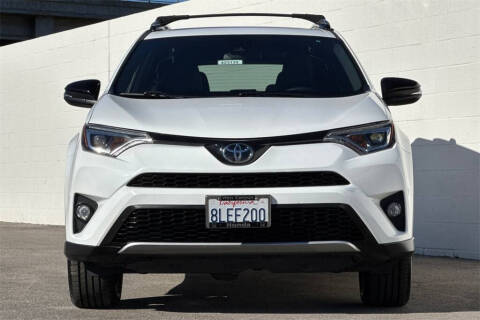 2017 Toyota RAV4 SE