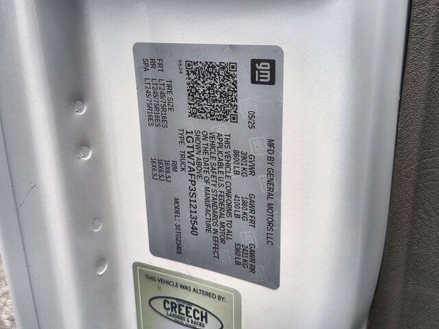 2025 GMC Savana 2500