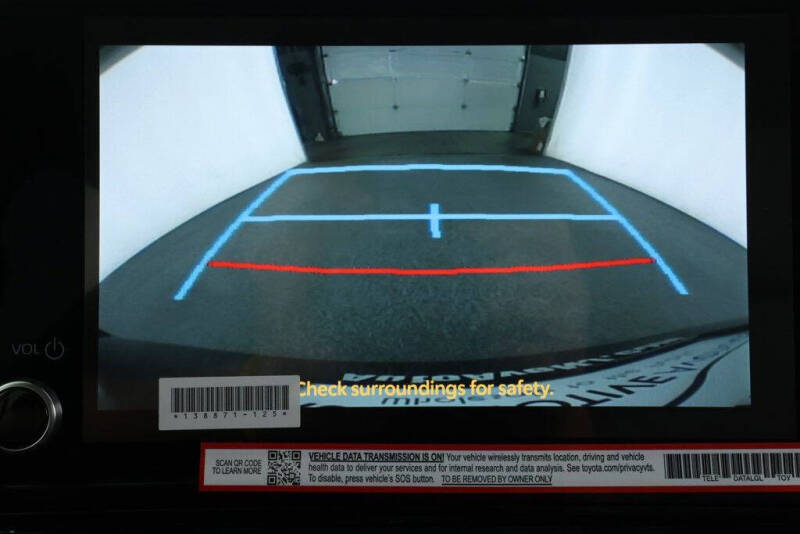 2025 Toyota Sienna LE 8-Passenger