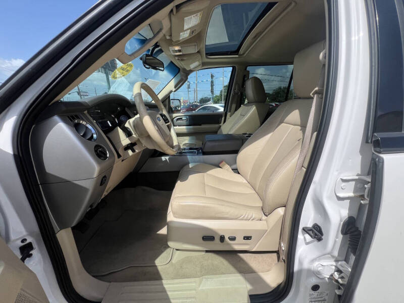 2011 Ford Expedition XLT