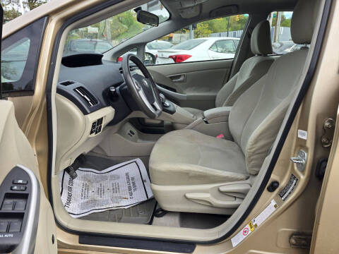 2010 Toyota Prius III