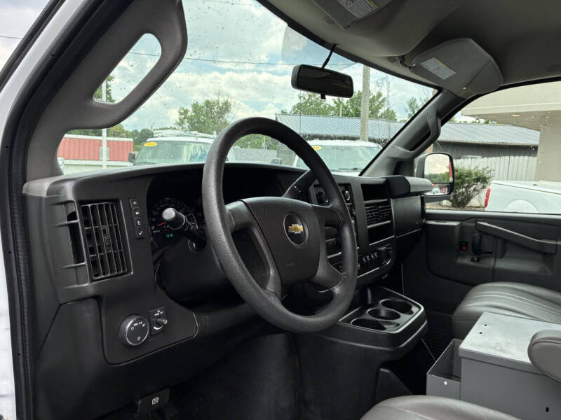2017 Chevrolet Express 2500