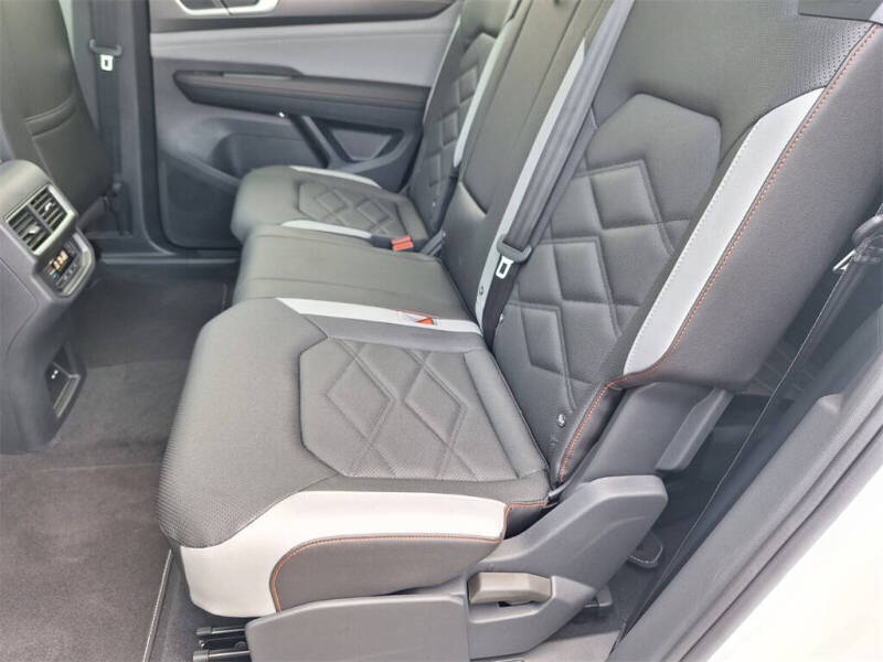 2025 Volkswagen Atlas Peak Edition 4Motion