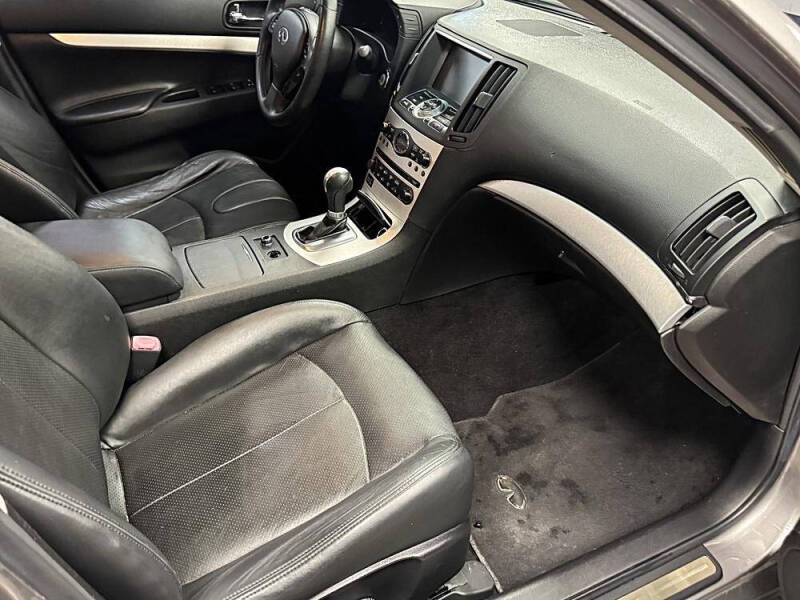 2009 Infiniti G37 Sedan Journey