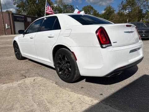 2019 Chrysler 300 S