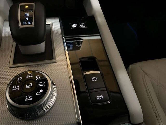 2025 Mitsubishi Outlander PHEV SEL