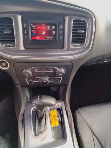 2015 Dodge Charger SE