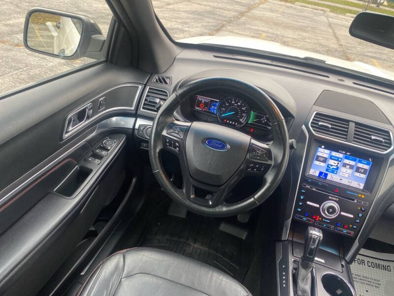 2017 Ford Explorer Sport