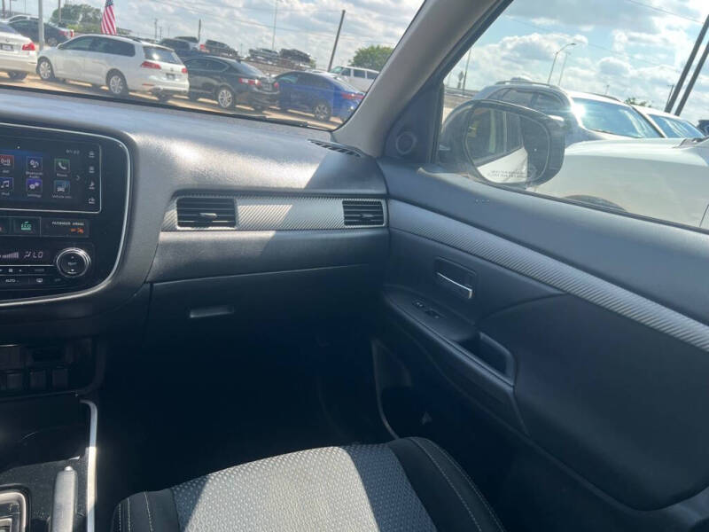 2018 Mitsubishi Outlander SE