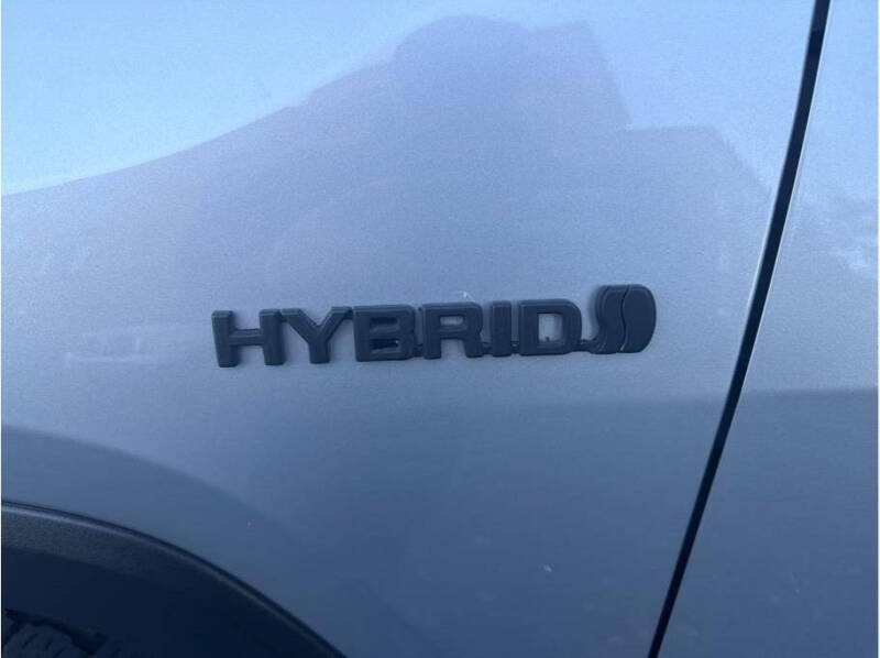 2019 Toyota RAV4 Hybrid XLE