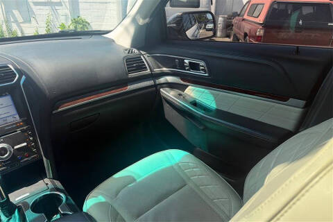 2017 Ford Explorer Platinum