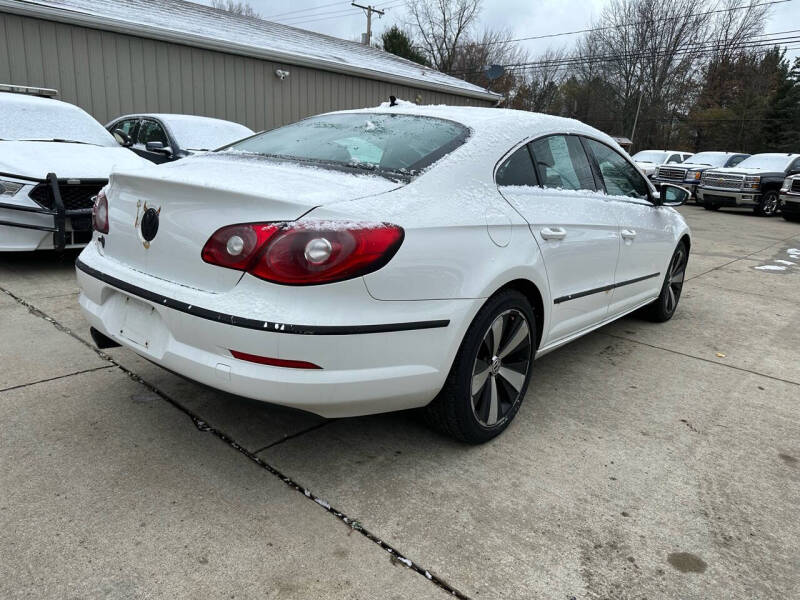 2012 Volkswagen CC Luxury photo 2