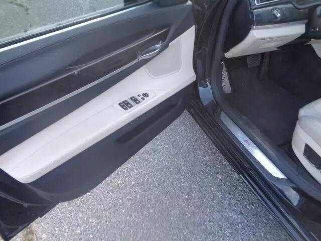 2012 BMW 7 Series 740Li