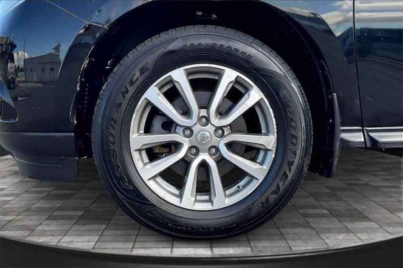 2014 Nissan Pathfinder S