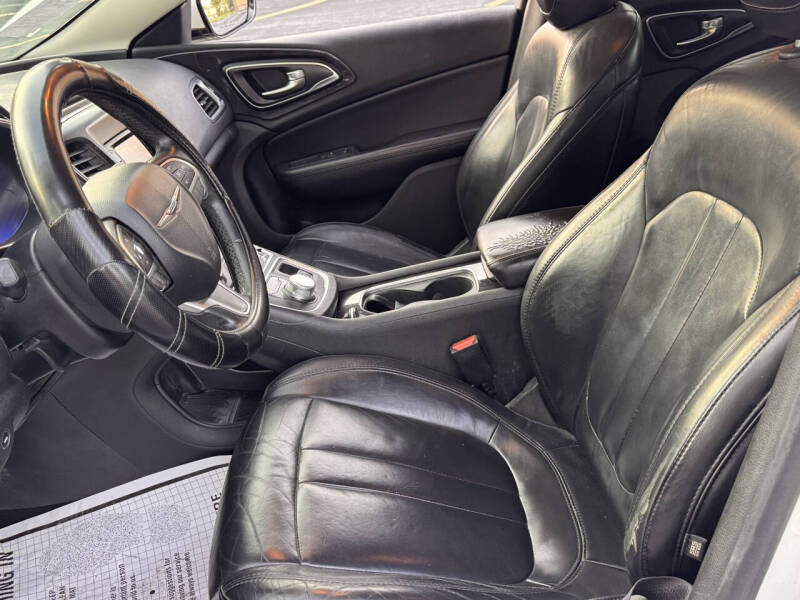 2015 Chrysler 200 C