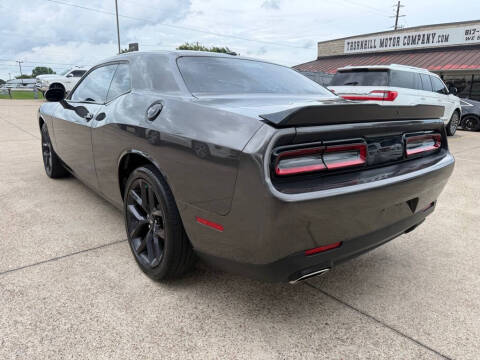 2021 Dodge Challenger SXT