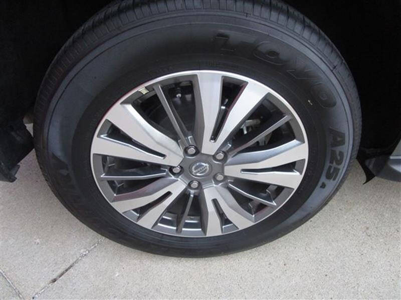 2019 Nissan Pathfinder SV