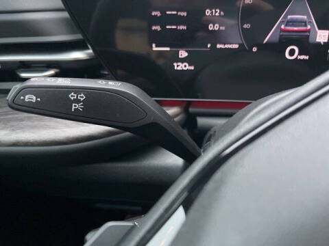 2025 Audi Q5 quattro Premium Plus TFSI