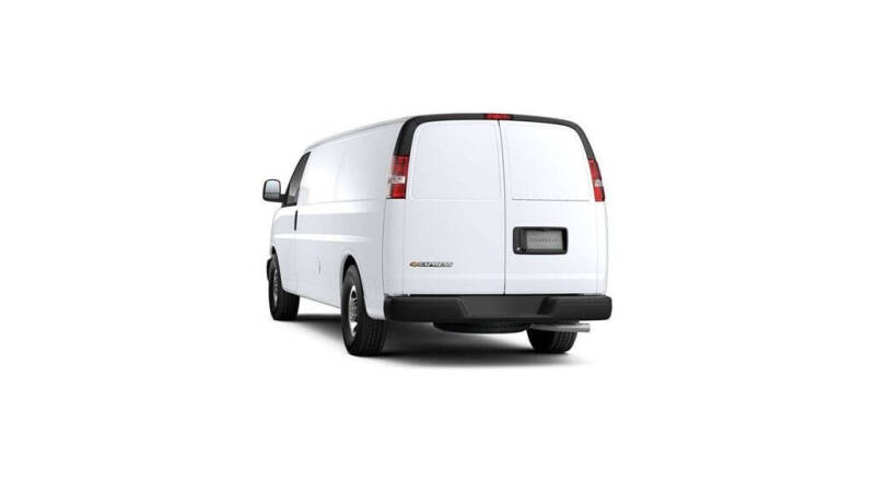 2025 Chevrolet Express 3500