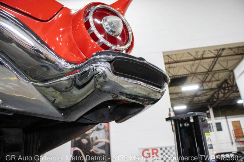 1957 Ford Thunderbird