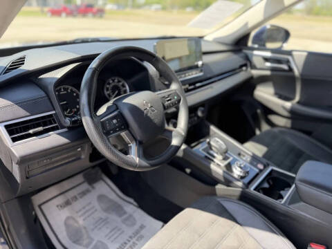 2024 Mitsubishi Outlander