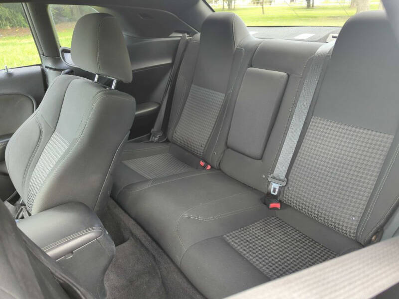 2017 Dodge Challenger SXT