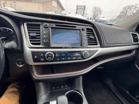 2017 Toyota Highlander XLE