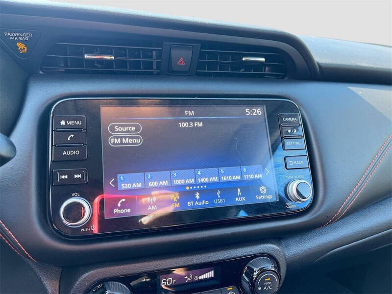 2021 Nissan Kicks SR