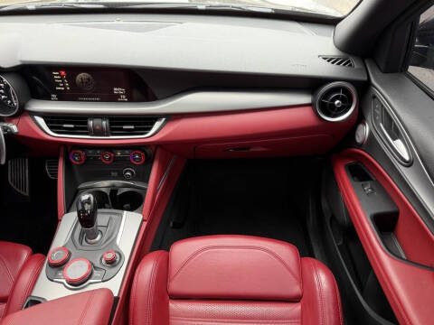 2019 Alfa Romeo Stelvio Ti Sport