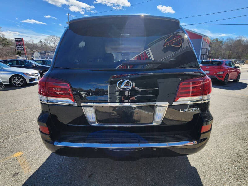 2013 Lexus LX 570