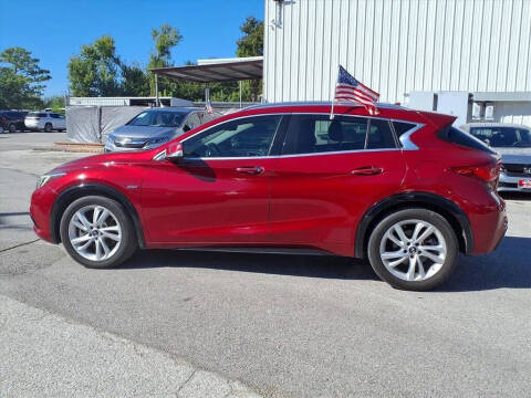 2017 Infiniti QX30 Premium