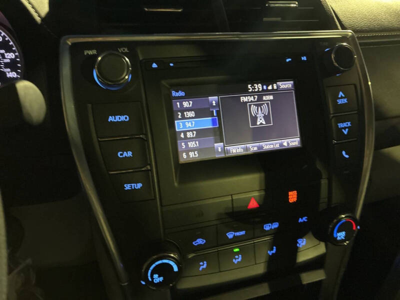 2016 Toyota Camry LE