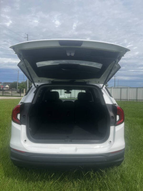 2024 GMC Terrain SLE