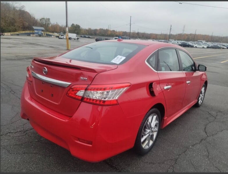 2015 Nissan Sentra SR photo 2