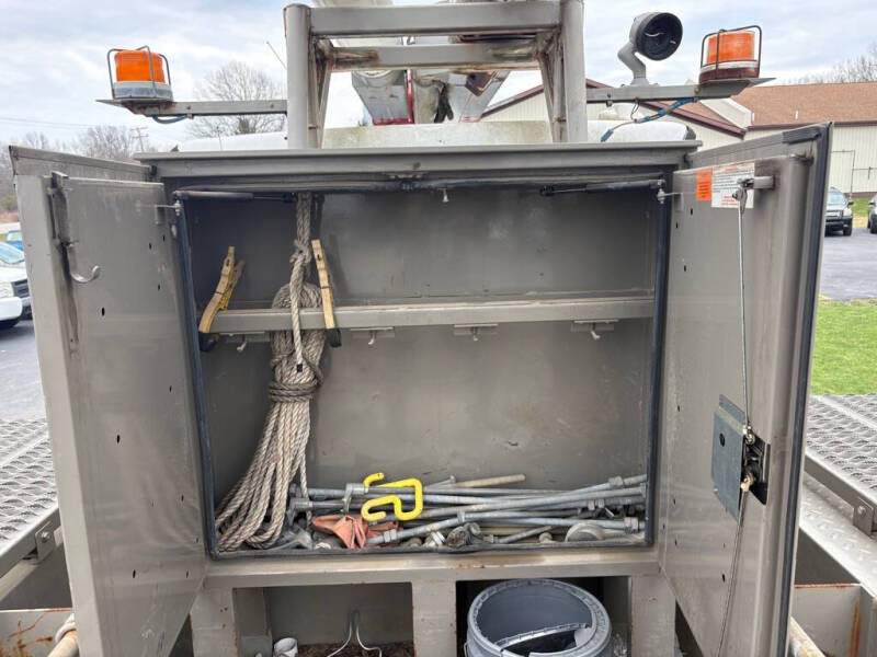 2007 Freightliner M2 106
