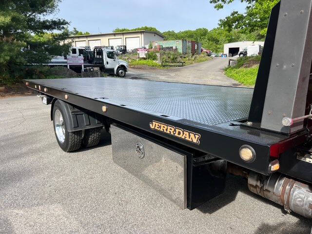 2020 Peterbilt 337