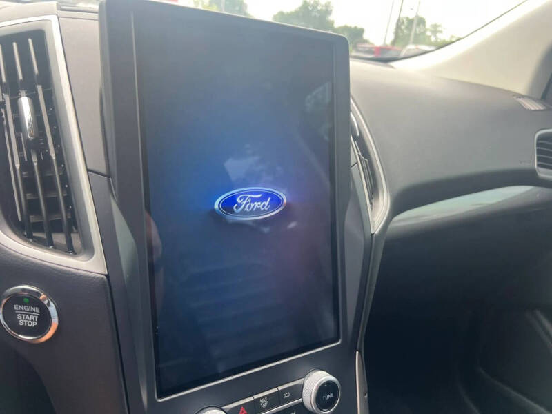 2023 Ford Edge