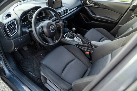 2016 Mazda MAZDA3 i Sport