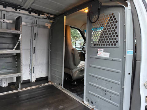 2016 Chevrolet Express 2500