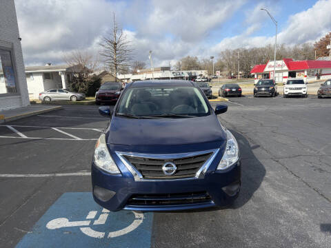 2018 Nissan Versa SV