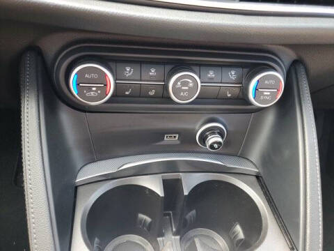 2024 Alfa Romeo Stelvio Ti