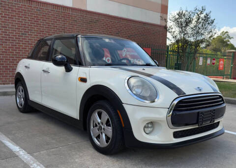 2016 MINI Hardtop 4 Door Cooper
