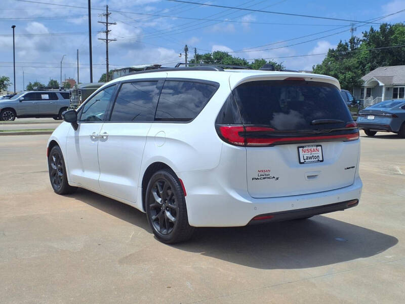 2025 Chrysler Pacifica Limited