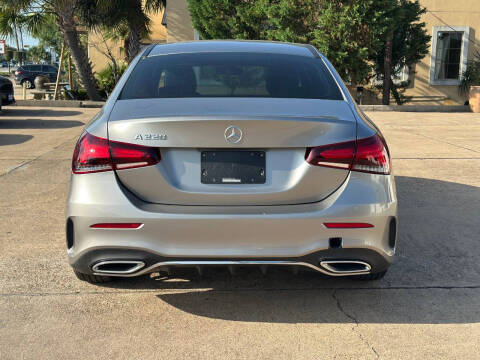 2019 Mercedes-Benz A-Class A 220