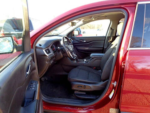 2017 GMC Acadia SLE-2