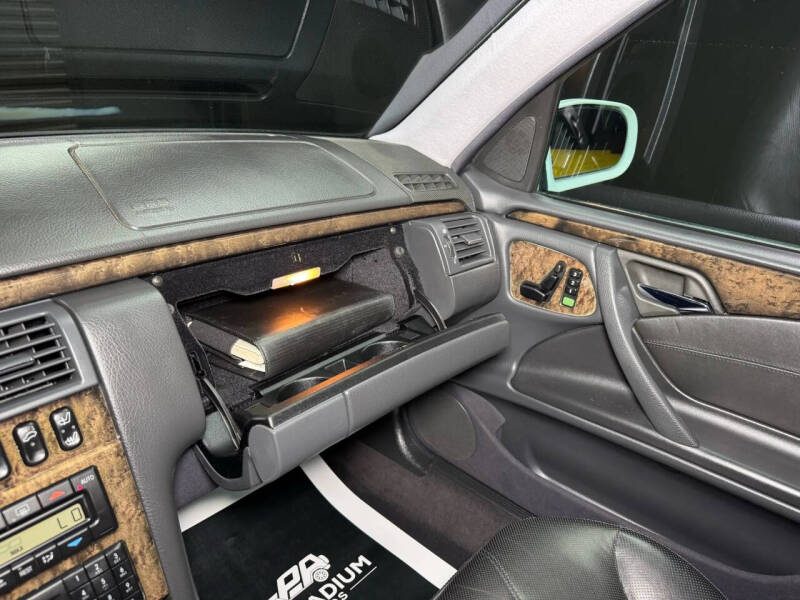 2000 Mercedes-Benz E-Class E 55 AMG