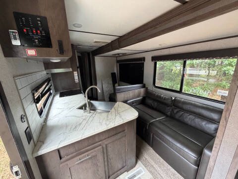 2021 Coleman Lantern