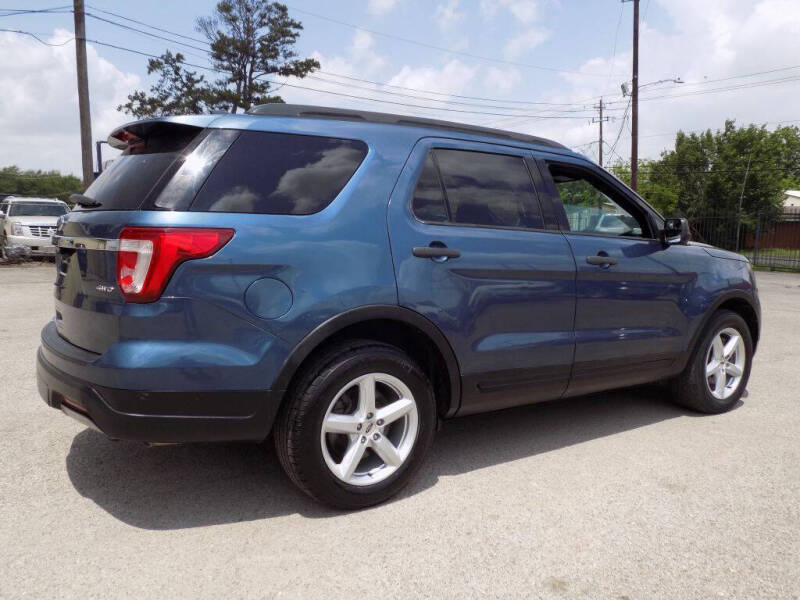 2018 Ford Explorer